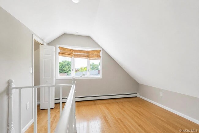 Building Photo - 308 Bedell St