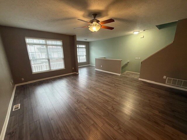 Building Photo - 1210 Chapman Ln