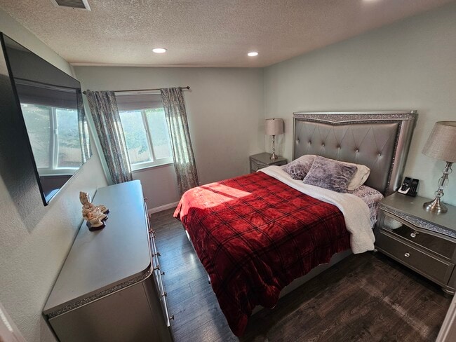 Building Photo - 13562 Vellanto Way