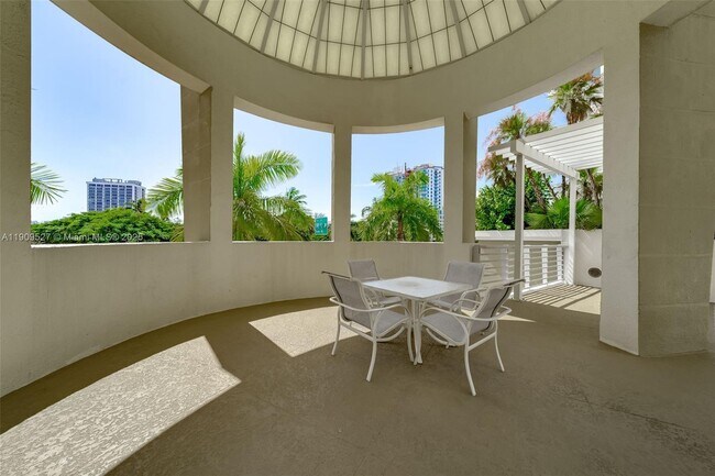 Building Photo - 1830 Radius Dr