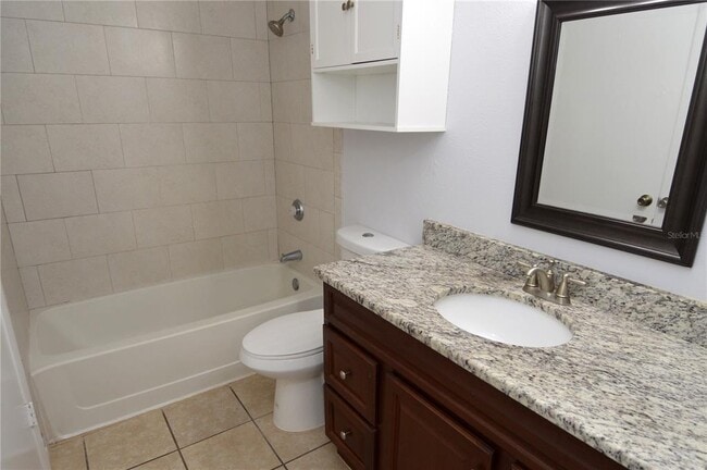 Building Photo - 8635 Mallard Reserve Dr