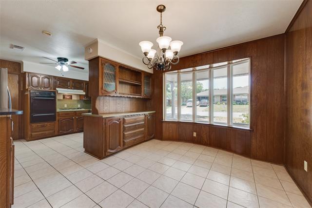 Building Photo - 1421 Meadow Ln