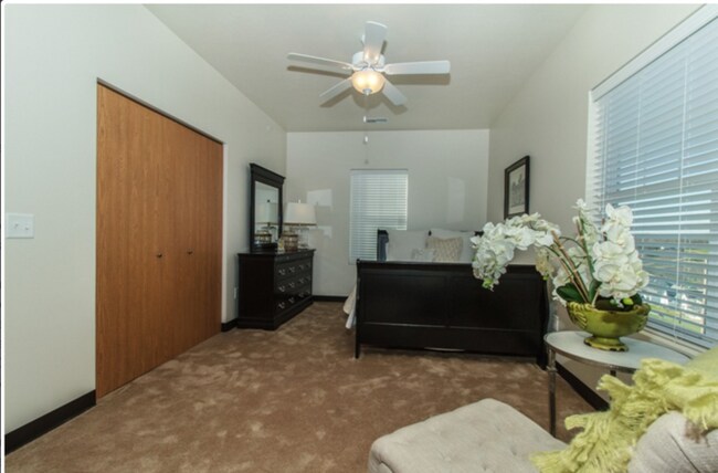 Building Photo - 46810 Red Fox Lane - Addison 34