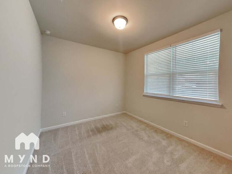 Building Photo - 757 Riverwood Pass