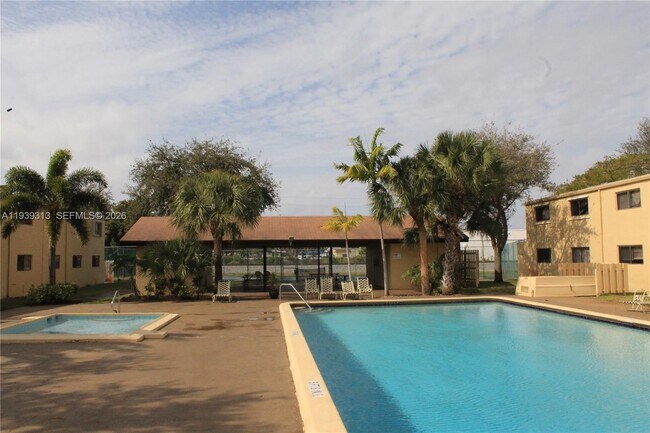 Building Photo - 1245 S Flagler Ave