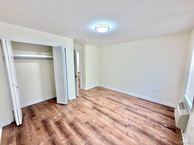 Building Photo - 1870 Baldwin Rd