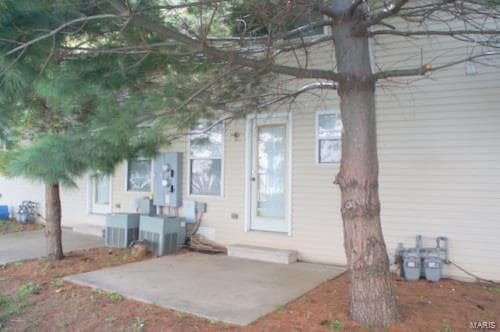 Building Photo - 501 Ponderosa Ave