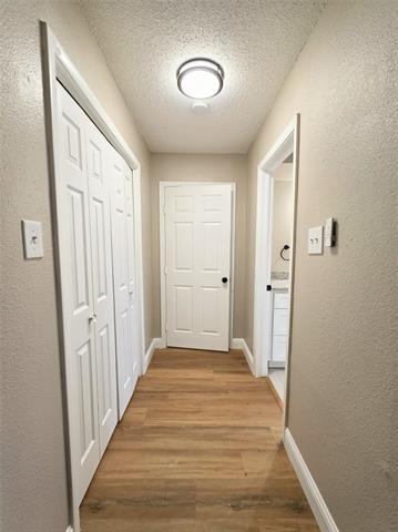 Building Photo - 1302 La Salle Dr