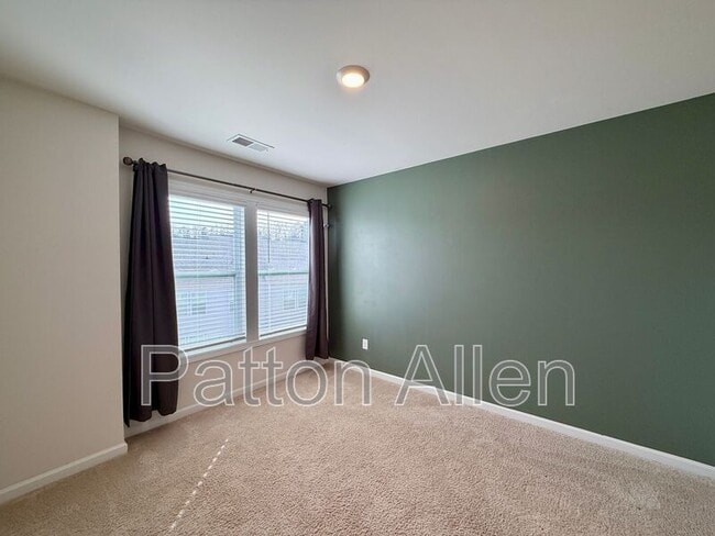 Building Photo - 567 Big Sur Lp