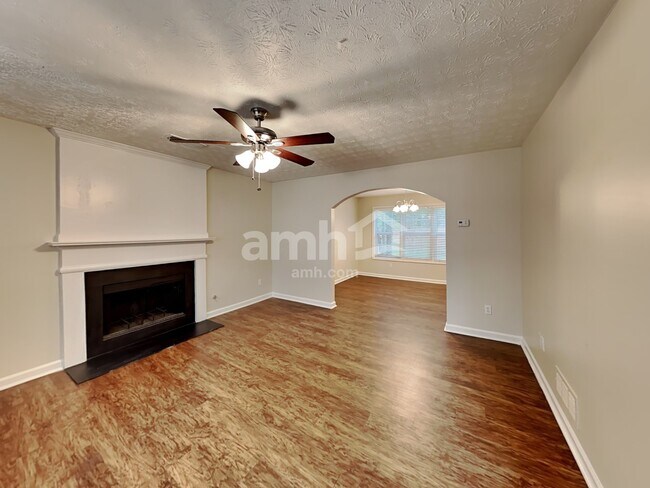 Building Photo - 3094 Perch Overlook SW