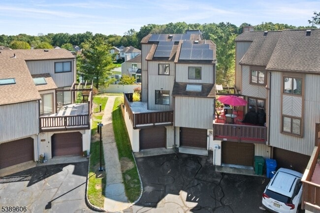 Building Photo - 160 Goldmine Ln