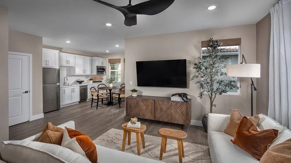 Building Photo - 8065 Lamplight Dr