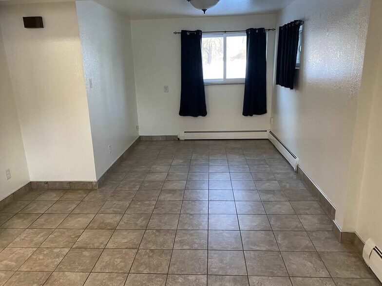 Building Photo - 1021 Fisher Ave