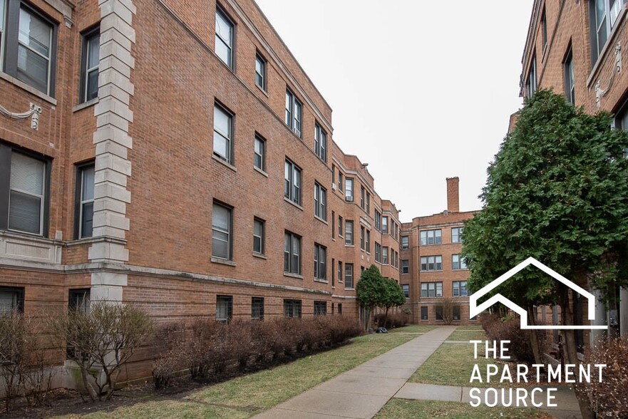 Building Photo - 1362 W Estes Ave