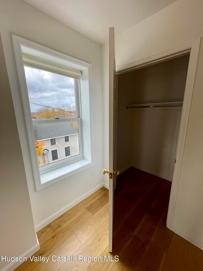 Building Photo - 202 Warren St