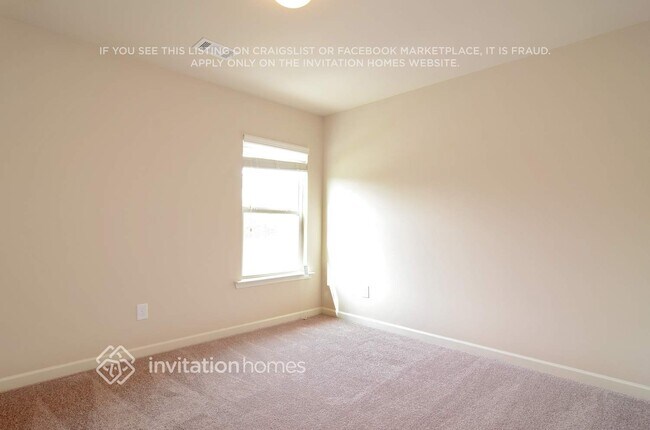 Building Photo - 3680 Brookhollow Dr