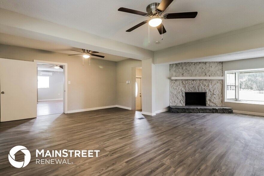 Building Photo - 2411 Chase Ave