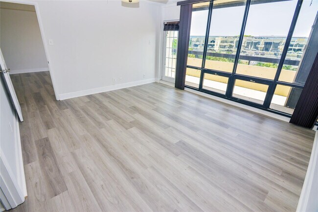 Building Photo - 1401 S Federal Hwy