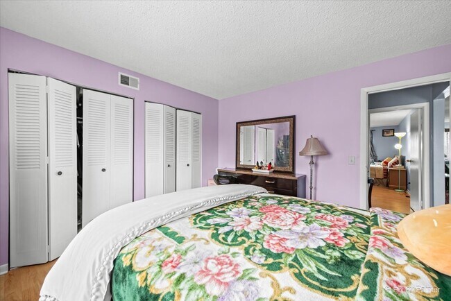 Building Photo - 1452 Carol Ct