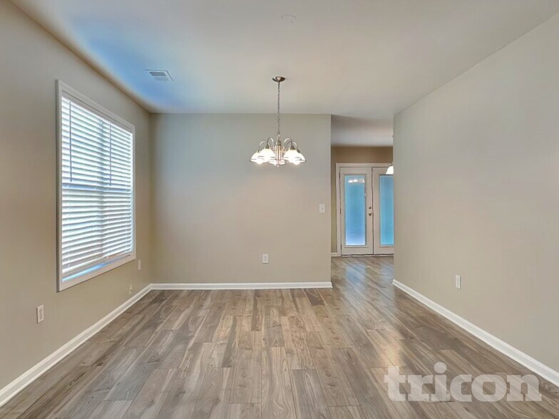 Building Photo - 3100 Wrenwood Ct