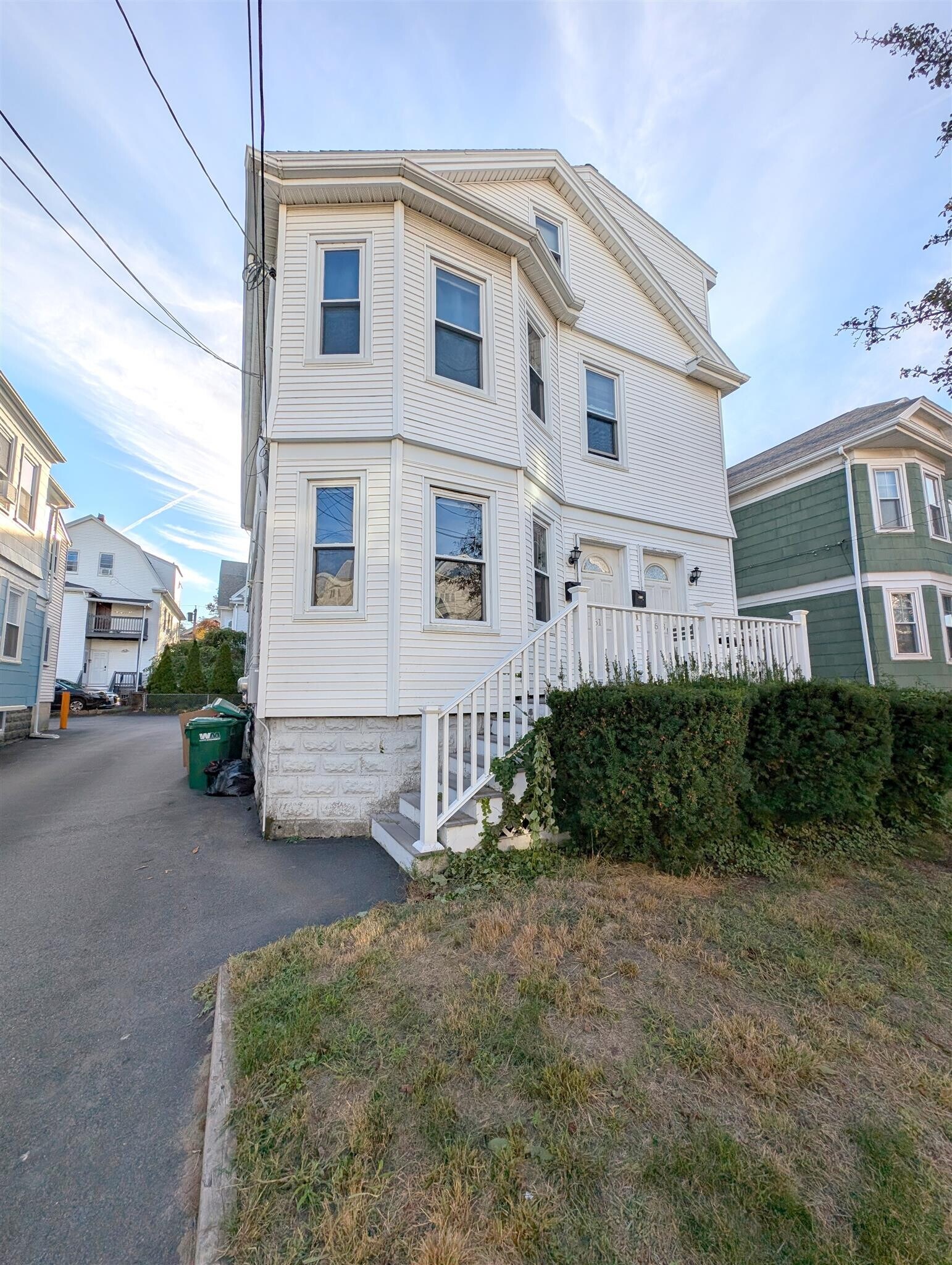 Building Photo - 51 Beacon St