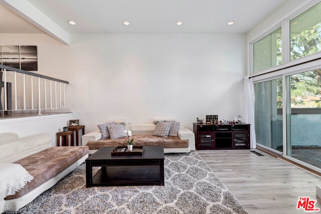 Building Photo - 1650 Palisades Dr