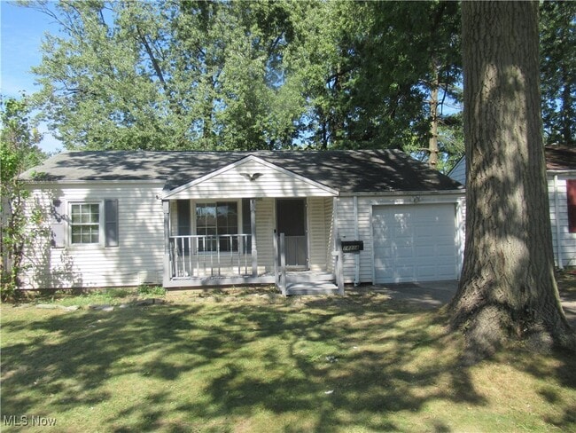 Primary Photo - 14314 Viola Ave