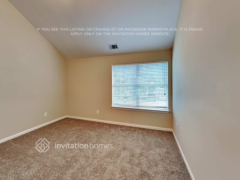 Building Photo - 209 Hidden Creek Point