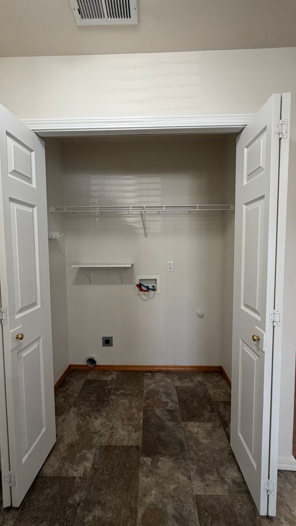Building Photo - Kennewick Location on Quiet Cul-de-Sac! 3 bed, 2 ba