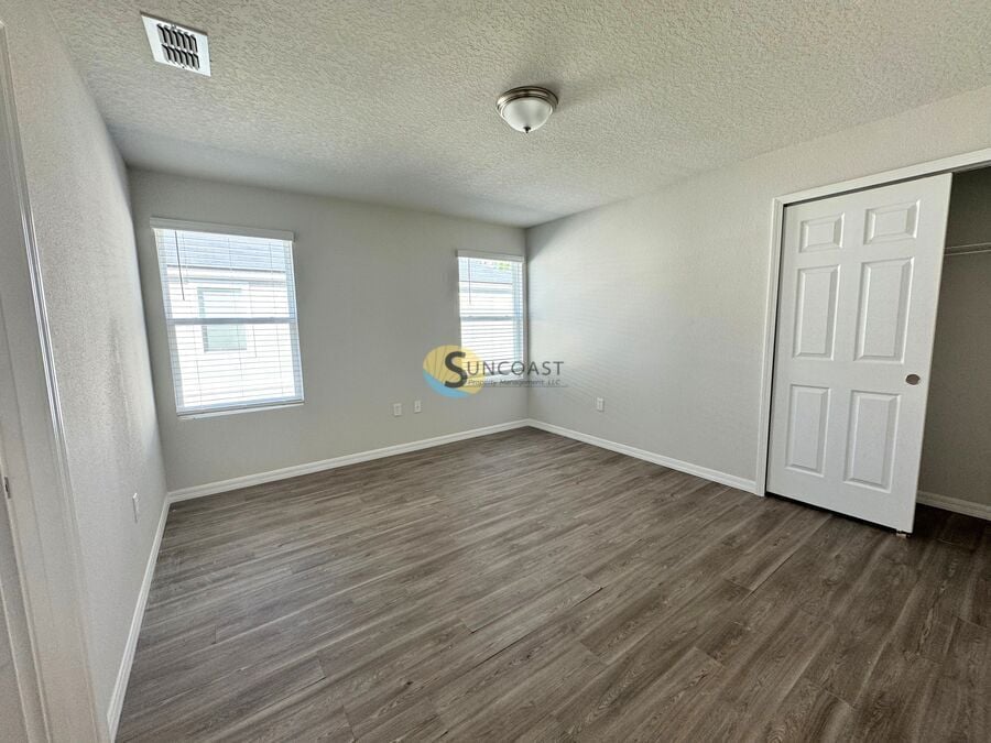 Building Photo - 7632 Mailes Ct