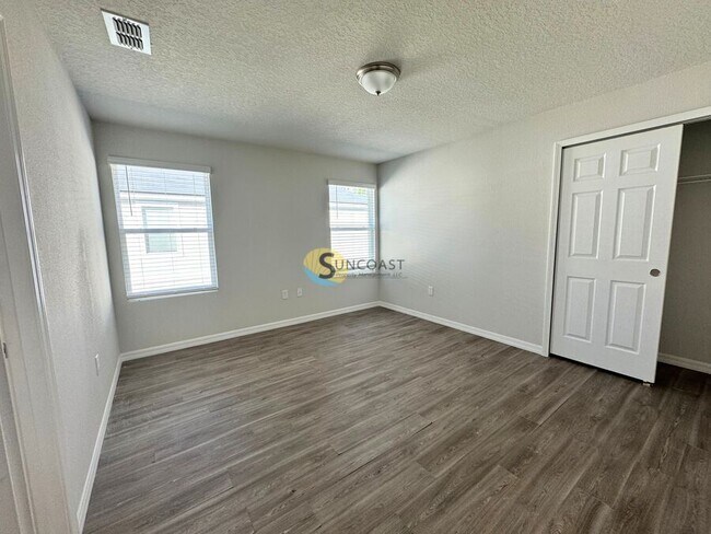 Building Photo - 7632 Mailes Ct