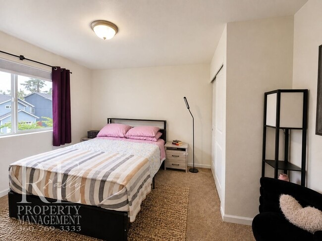 Building Photo - Spacious 3-Story Home with Flexible Living Space, Heat Pump & Private Deck Retreat