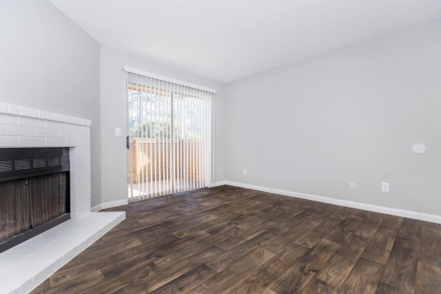 9TWO5 Apartments 925 Northwood St Baytown TX 77521 Apartment Finder