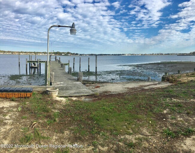 Building Photo - 1737 Belmar Blvd