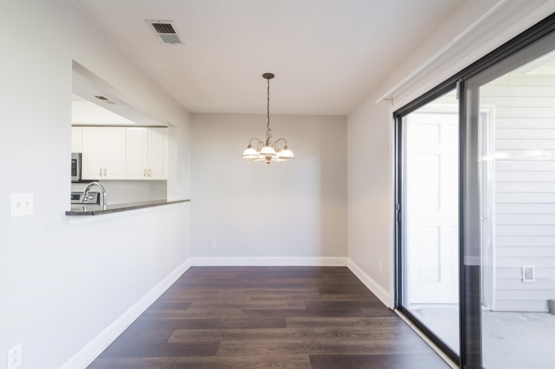 Building Photo - 7812 Renaissance Ct
