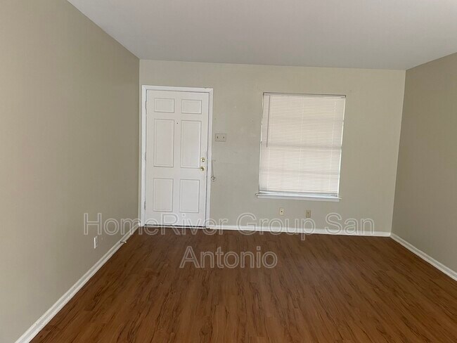 Building Photo - 109 Sunnyland Dr