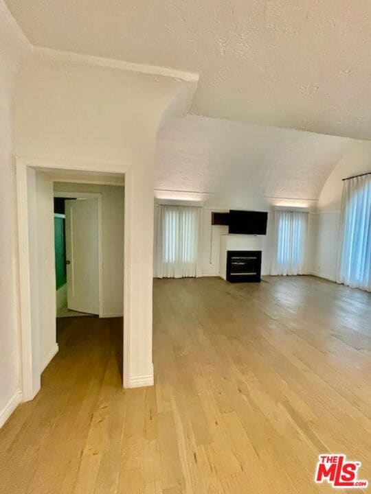 Building Photo - 459 S Holt Ave