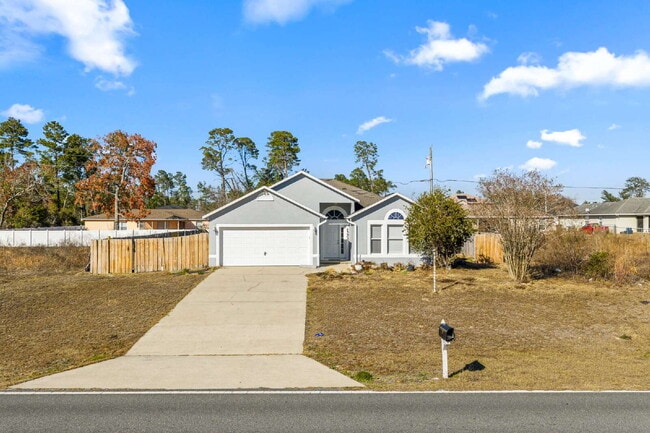 Building Photo - Spacious 3BR Home with Tile Floors & Spa-Like Primary Suite – Marion Oaks