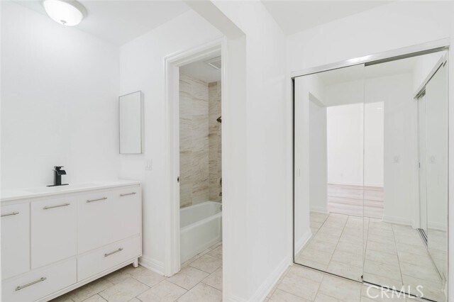 Building Photo - 333 Burchett St