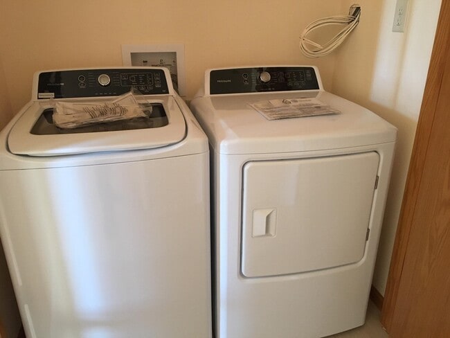 Building Photo - 6617 Scattergood Ln