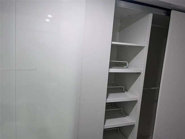 Building Photo - 11246 NW 14th Ct