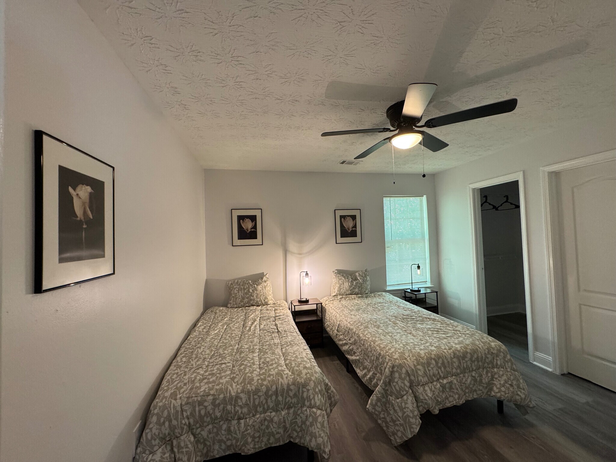 Building Photo - Room in Townhome on Chupp Way Cir