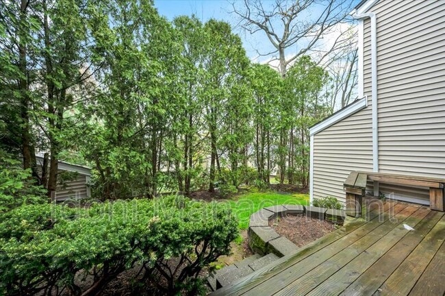 Building Photo - 78 Shepards Knoll Dr