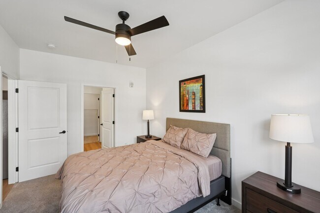 Building Photo - Ridgeview West