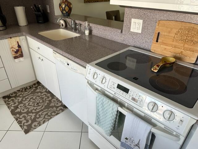 Building Photo - 6813 Moonlit Dr