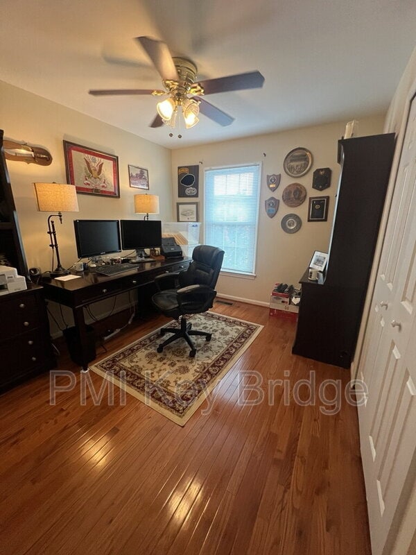 Building Photo - 7427 Salford Ct