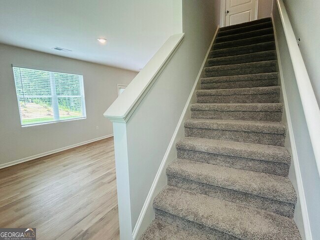 Building Photo - 112 Glenrise Dr