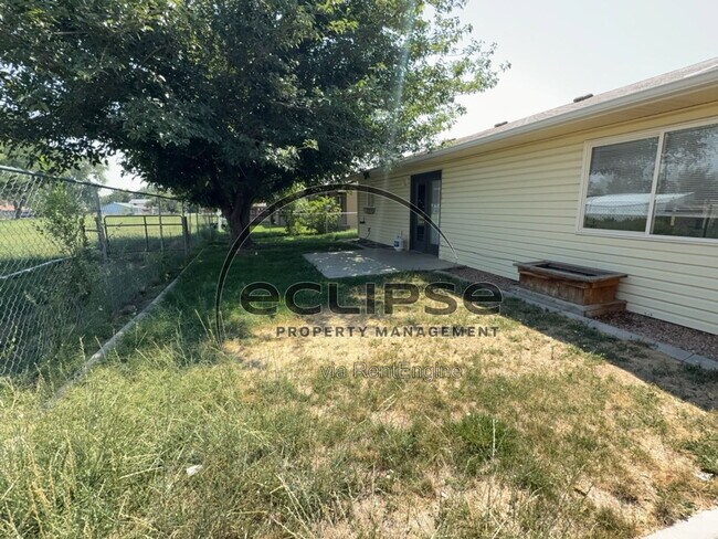 Building Photo - 560 Huntington Point Ln