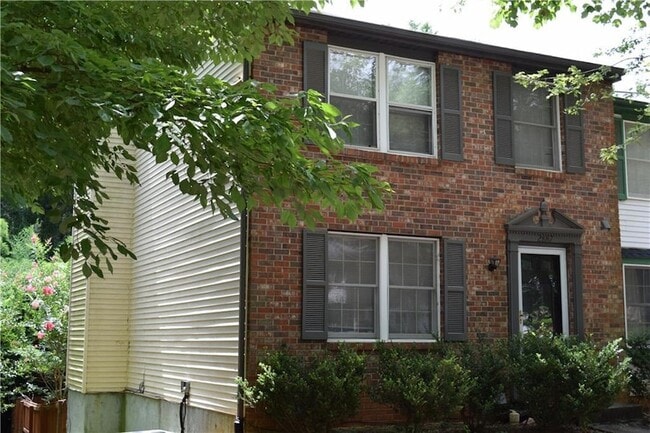 Building Photo - 2887 Royal Path Ct