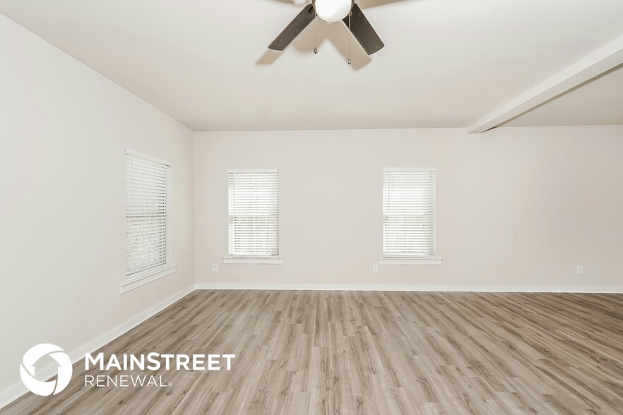Building Photo - 1255 Brookhaven Dr